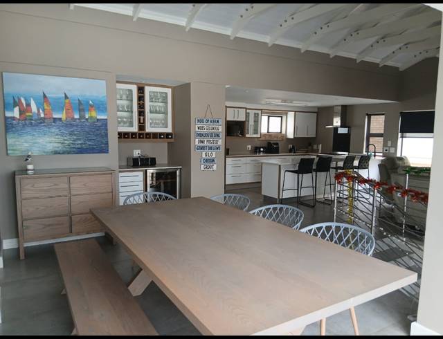 4 BEDROOM HOUSE TO LET IN HARTENBOS CENTRAL